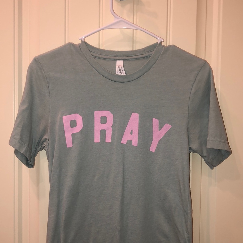 Canvas, Size Small, Graphic “Pray” Tee